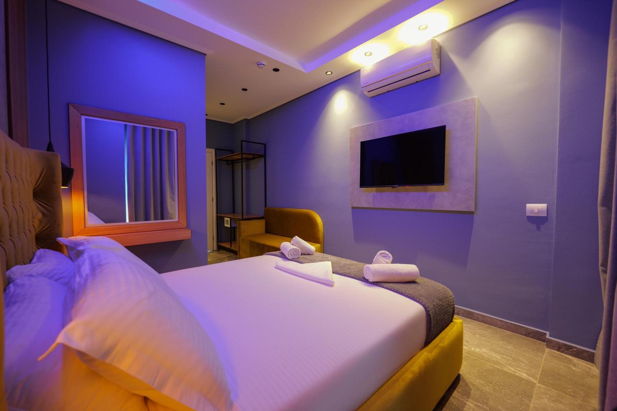 Hotel Piramida Ksamil Luaran gambar