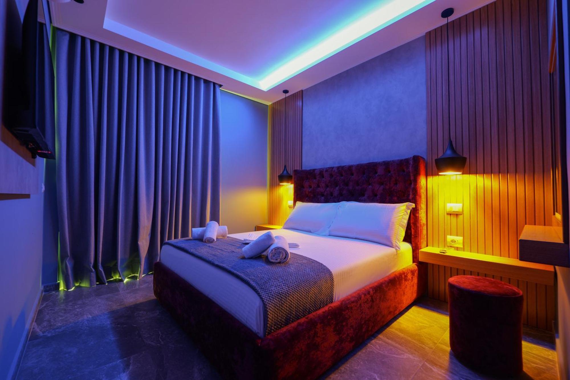 Hotel Piramida Ksamil Luaran gambar