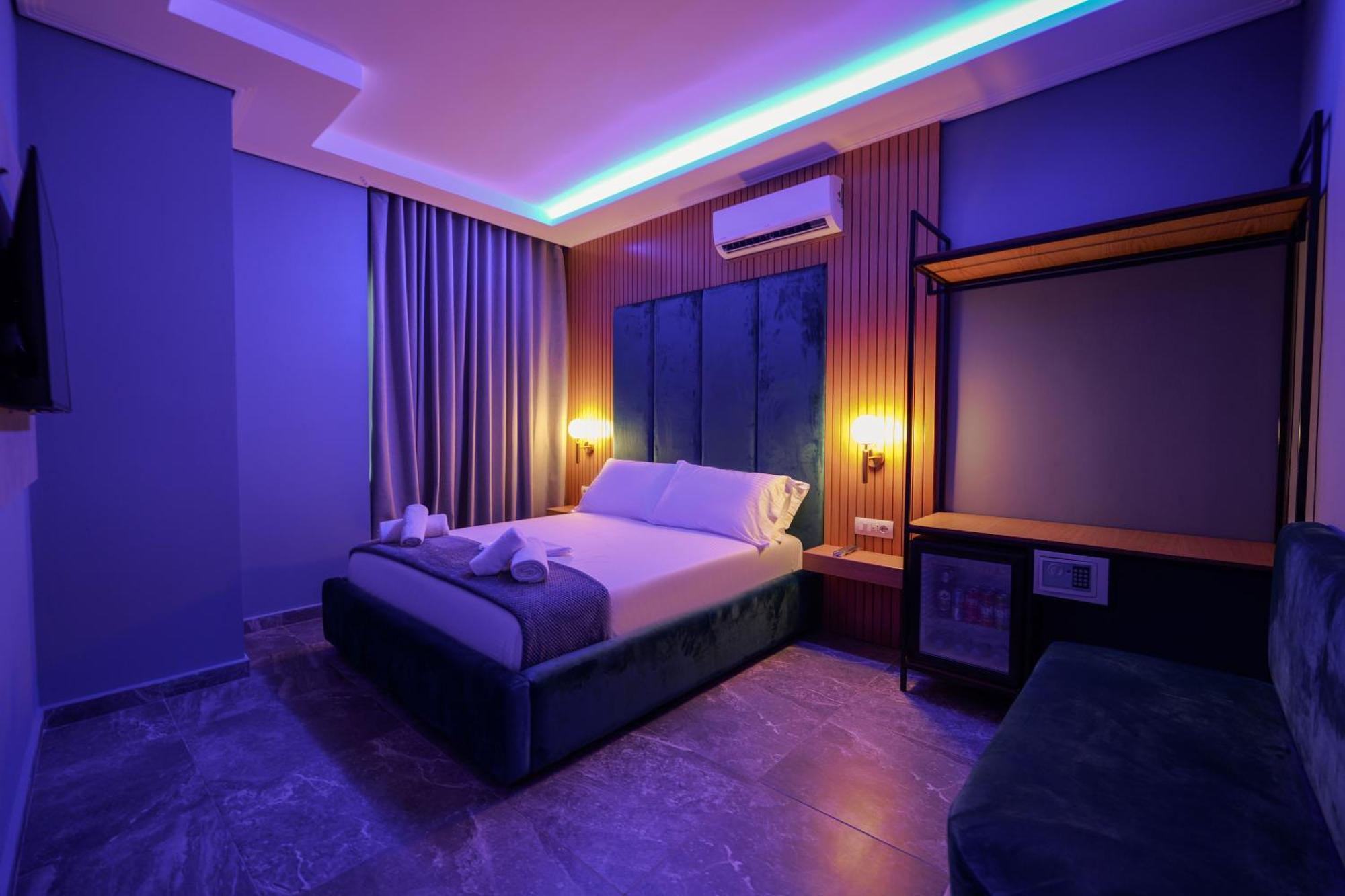 Hotel Piramida Ksamil Luaran gambar