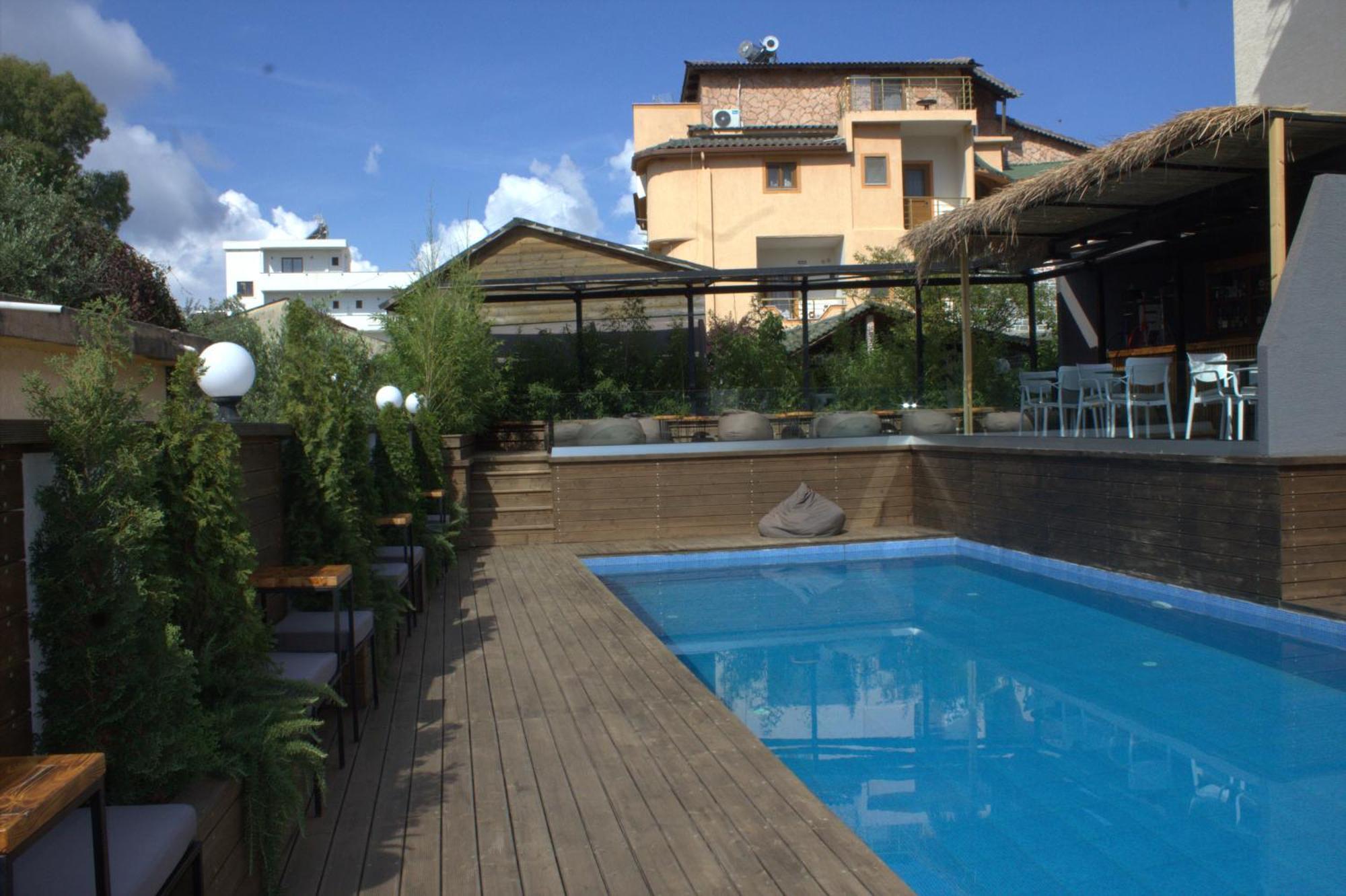Hotel Piramida Ksamil Luaran gambar