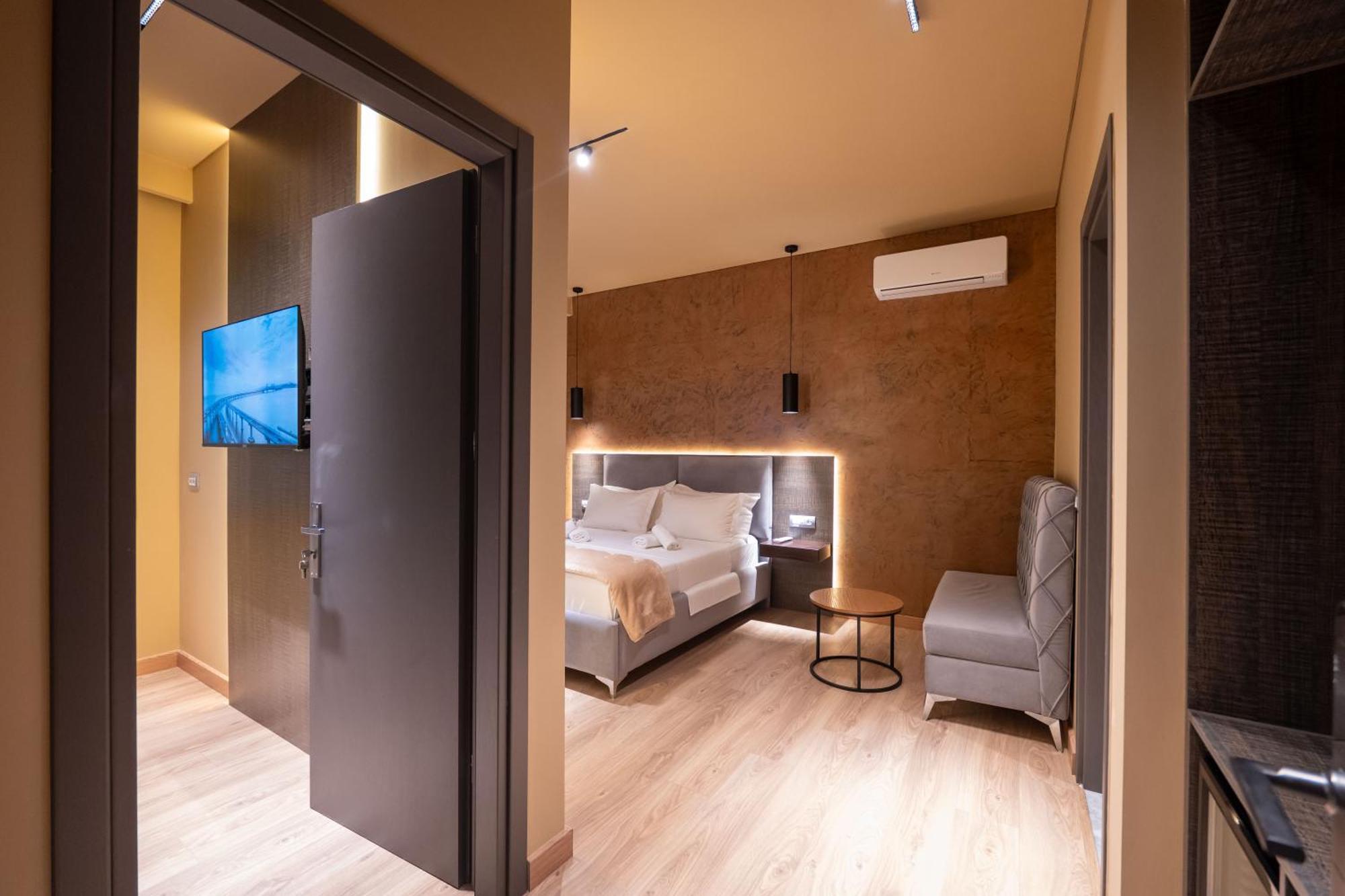 Hotel Piramida Ksamil Luaran gambar